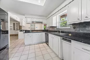 3232 Parkwood Dr, Houston, TX 77021 - Photo 10
