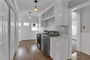 114 W Lobit St, Baytown, TX 77520 - Photo 6