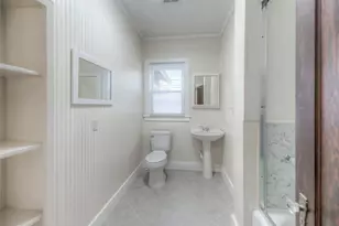 213 E Feagin St, Livingston, TX 77351 - Photo 14