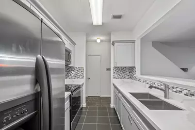 3124 Holly Hall Street #3124, Houston, TX 77054 - Photo 2