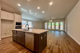 10626 Kingston Spg Dr, Missouri City, TX 77459 - Photo 4