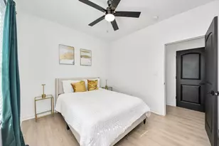 9732 Tuffly St, Houston, TX 77029 - Photo 24