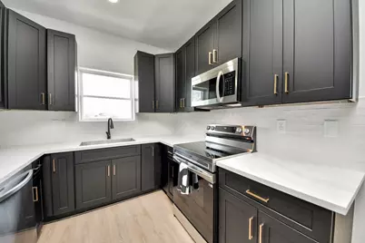 9732 Tuffly Street #B, Houston, TX 77029 - Photo 14