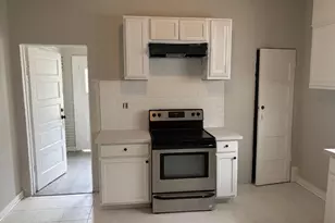 2015 11th St, Port Arthur, TX 77640 - Photo 2