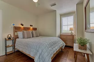 22 E Shore Dr, The Woodlands, TX 77380 - Photo 36