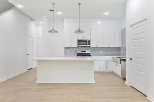 9341 Lavender St, Houston, TX 77016 - Photo 6