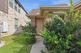 5047 Aspen Orch Dr, Houston, TX 77066 - Photo 4