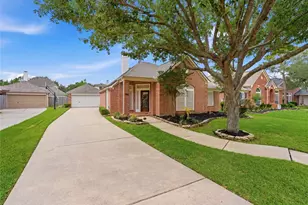 6163 Sheffield Ln, League City, TX 77573 - Photo 2