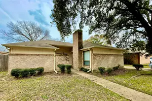 7918 Midland Forest Dr, Houston, TX 77088 - Photo 1
