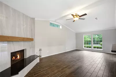 16 Lullwater Place, The Woodlands, TX 77381 - Photo 6