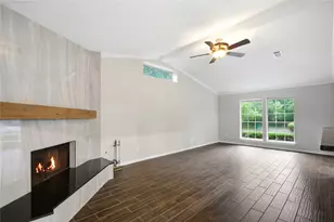16 Lullwater Pl, The Woodlands, TX 77381 - Photo 6