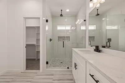 9332 Waller Street, Houston, TX 77012 - Photo 16