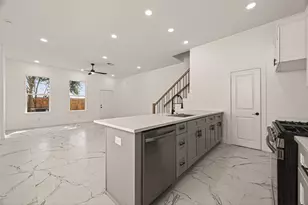 9332 Waller St, Houston, TX 77012 - Photo 14