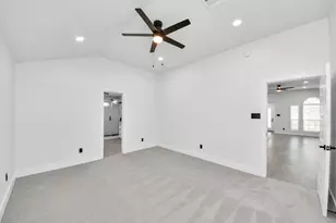 15411 Town Green Dr, Houston, TX 77083 - Photo 6