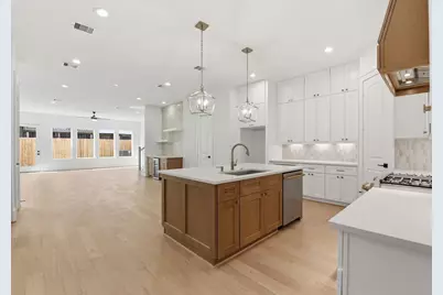 1434 Alexander Street, Houston, TX 77008 - Photo 8
