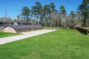 2526 Appian Wy, New Caney, TX 77357 - Photo 2