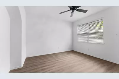 118 Burberry Park, The Woodlands, TX 77382 - Photo 6