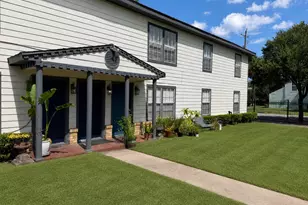 218 W 15th St, Houston, TX 77008 - Photo 2