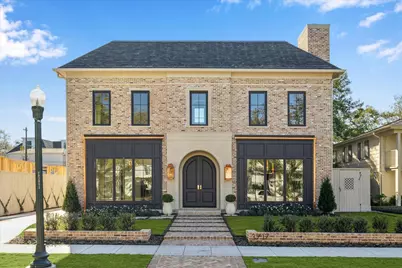 3717 Chevy Chase Drive, Houston, TX 77019 - Photo 1