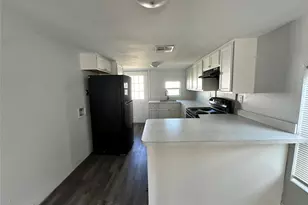 1315-1319 Austin St, Bay City, TX 77414 - Photo 6