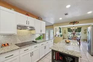 7769 Moonglow Cir, Lumberton, TX 77657 - Photo 10