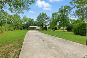 368 County Rd 4891, Dayton, TX 77535 - Photo 4