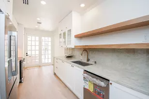 9342 Briar Forest Dr, Houston, TX 77063 - Photo 18