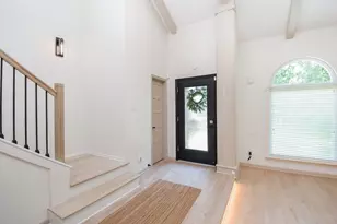 9342 Briar Forest Dr, Houston, TX 77063 - Photo 4