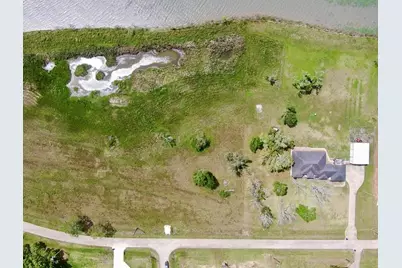 819 Bar X Trail, Angleton, TX 77515 - Photo 6