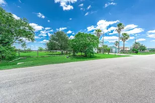 171 County Rd 299, Sargent, TX 77414 - Photo 6