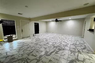 9227 Laura Koppe Rd, Houston, TX 77078 - Photo 2