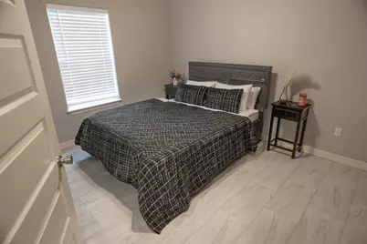 513 Yorktown Avenue, Clute, TX 77531 - Photo 20