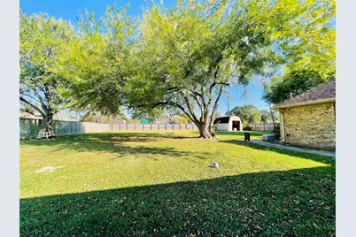 5835 Plantation Drive, Baytown, TX 77523 - Photo 20