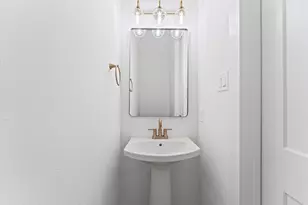 3109 Jensen Dr, Houston, TX 77026 - Photo 20