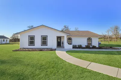4620 Springfield Lane, Brenham, TX 77833 - Photo 2