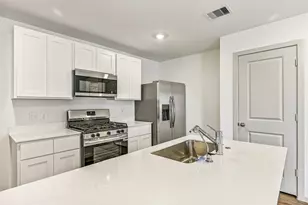 1015 Bluegill Dr, Alvin, TX 77511 - Photo 6
