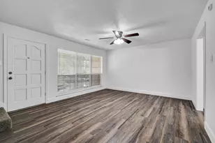 432 Robinson Rd, Oyster Creek, TX 77541 - Photo 6