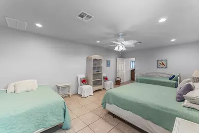 316 Marshall Johnson Avenue S, Port Lavaca, TX 77979 - Photo 20