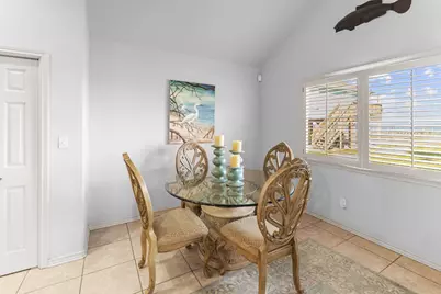 316 Marshall Johnson Avenue S, Port Lavaca, TX 77979 - Photo 12