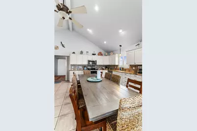 316 Marshall Johnson Avenue S, Port Lavaca, TX 77979 - Photo 16