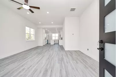 17119 Spindle Oaks Drive, Conroe, TX 77385 - Photo 4