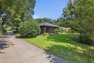 2765 61st St, Port Arthur, TX 77640 - Photo 2