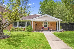 4002 Merrick St, Houston, TX 77025 - Photo 1