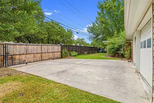 4002 Merrick St, Houston, TX 77025 - Photo 20