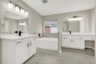 14315 Sun Harbor Dr, Houston, TX 77062 - Photo 22