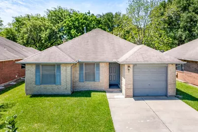 3075 Overland Trail, Dickinson, TX 77539 - Photo 1