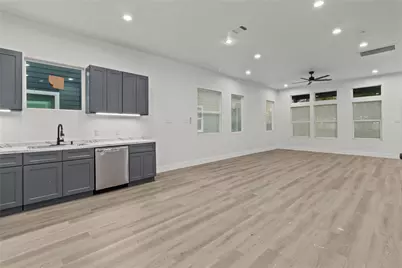 8129 Hoffman Street, Houston, TX 77016 - Photo 6