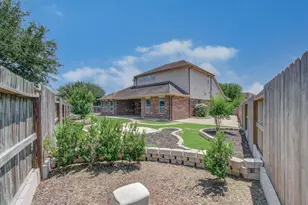 28666 Pleasant Forest Dr, Katy, TX 77494 - Photo 4