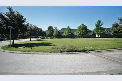 13051 Iris Garden Lane, Houston, TX 77044 - Photo 14