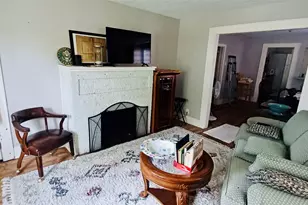 610 Caplin St, Houston, TX 77022 - Photo 2